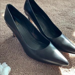 Brooks brothers ladies heels size 7